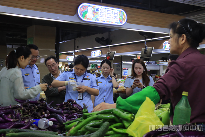 ������Ҽ족�߽�ũó�г� ������ʳƷ��ȫ�۲�Ա