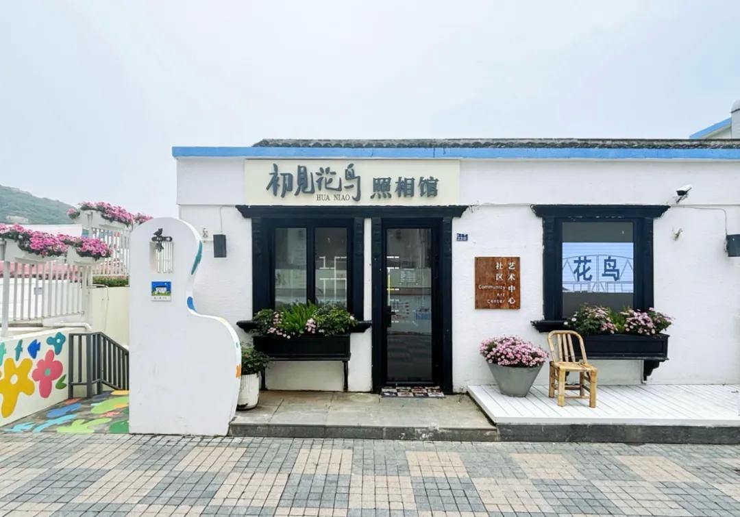8000���������Ĳ�չ�ˣ��ڻ��񵺴���һ��װ�������¡��������