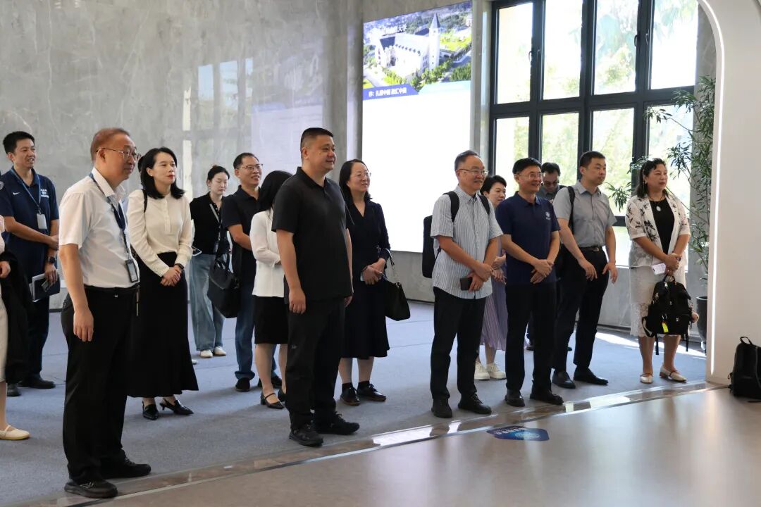 ����ѧ����������Ļ�רί�ᡢɽ��ʡί�Ḱ�㿪չ�����������ѧ���跢չ��ר�����